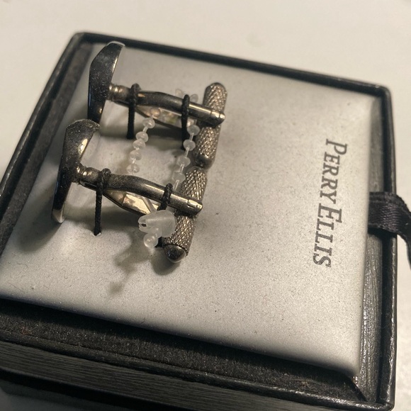Perry Ellis cufflinks - Picture 2 of 6